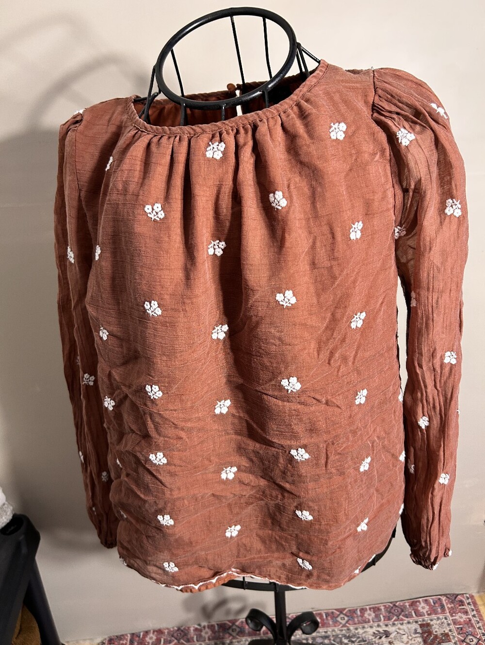 daytrip size medium womens shirt blouse long sleeved boho brown floral